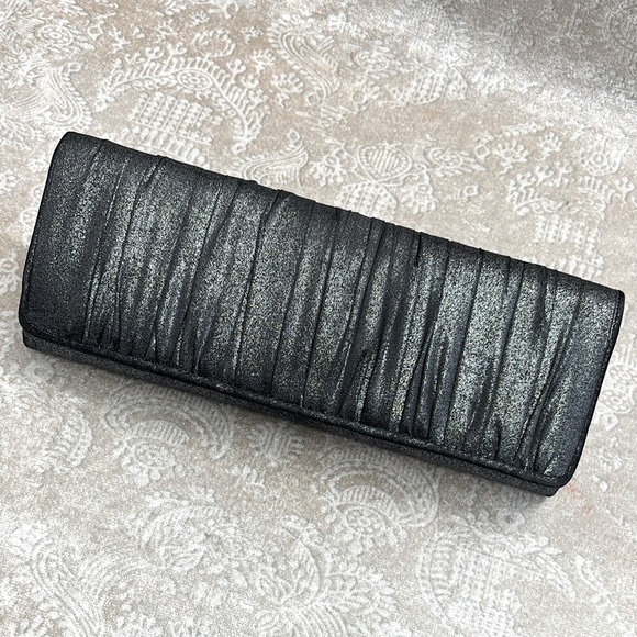 La Regale Black Metallic Shimmer Gathered Satin Clutch Formal Evening Bag - Picture 1 of 15